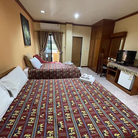 Mini Cost Apartment&Guesthouse Чиангмай Екстериор снимка