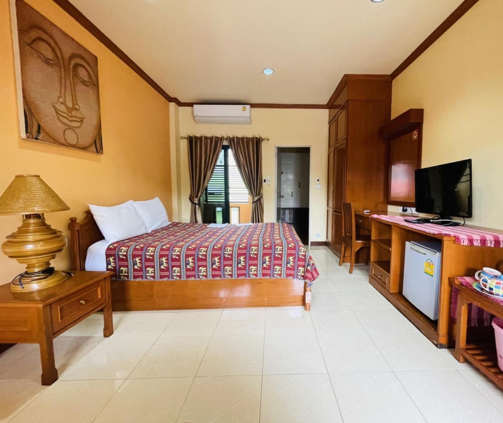 Mini Cost Apartment&Guesthouse Чиангмай Екстериор снимка