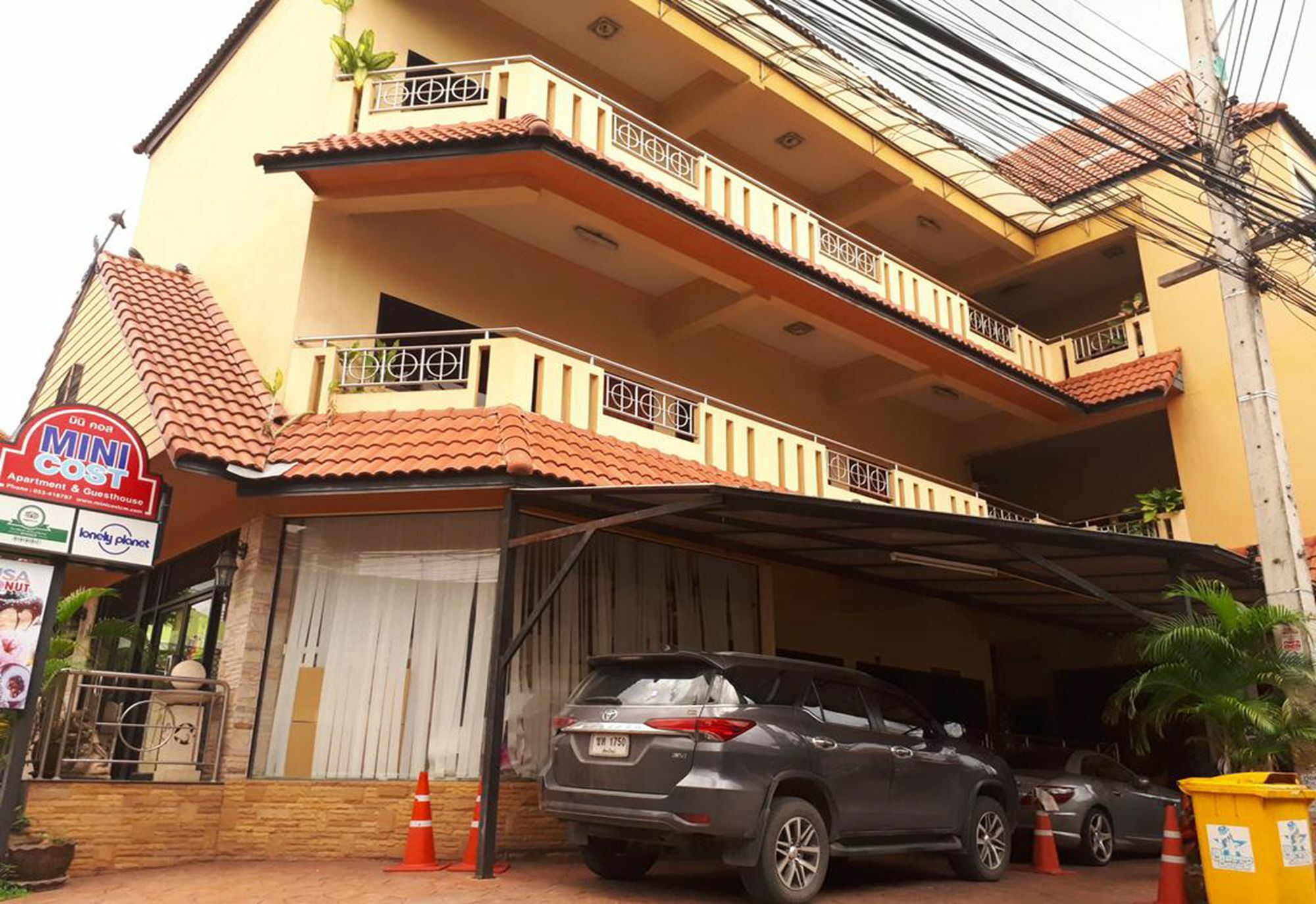 Mini Cost Apartment&Guesthouse Чиангмай Екстериор снимка